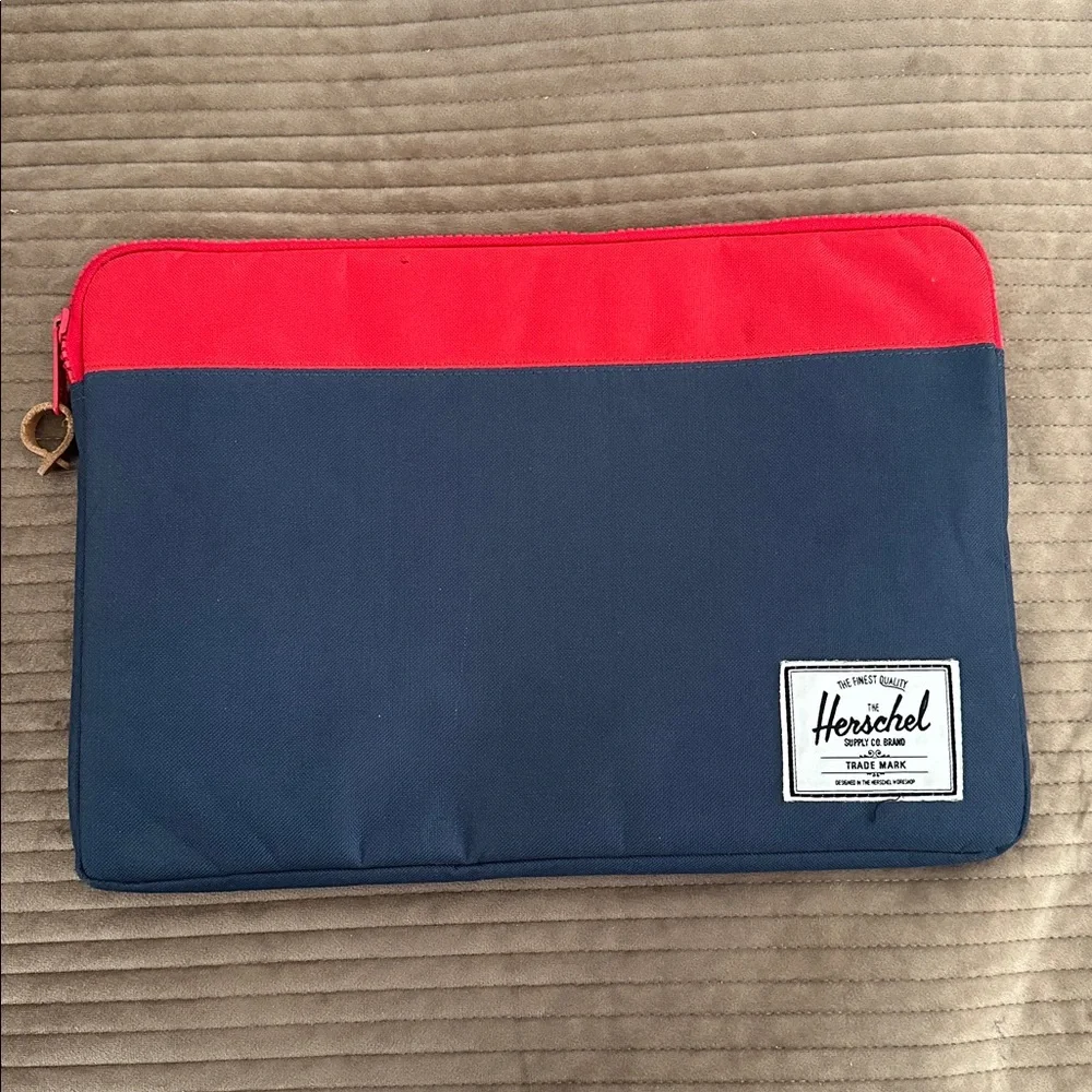 Herschel Supply Co. Red Blue 15” Padded Laptop Sleeve